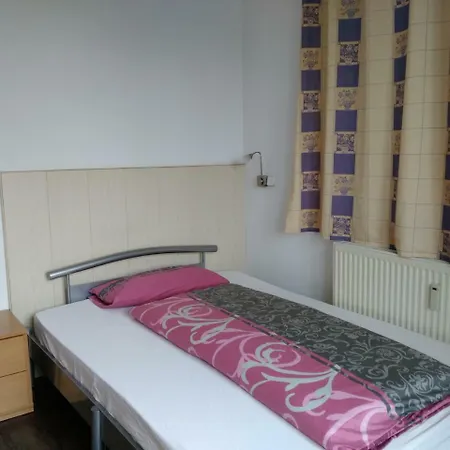 Mobliertes Mit Eigenes Bad In Forchheim Reuth *
