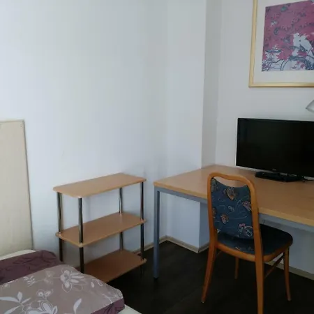 Mobliertes Mit Eigenes Bad In Forchheim Reuth *